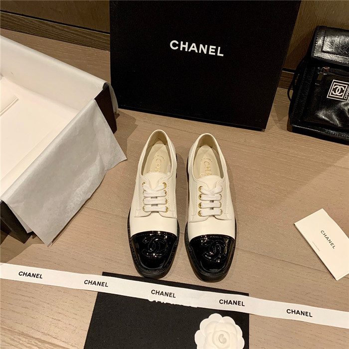 CHANEL 샤넬 여성용 단화 C320108-2 2COLOR