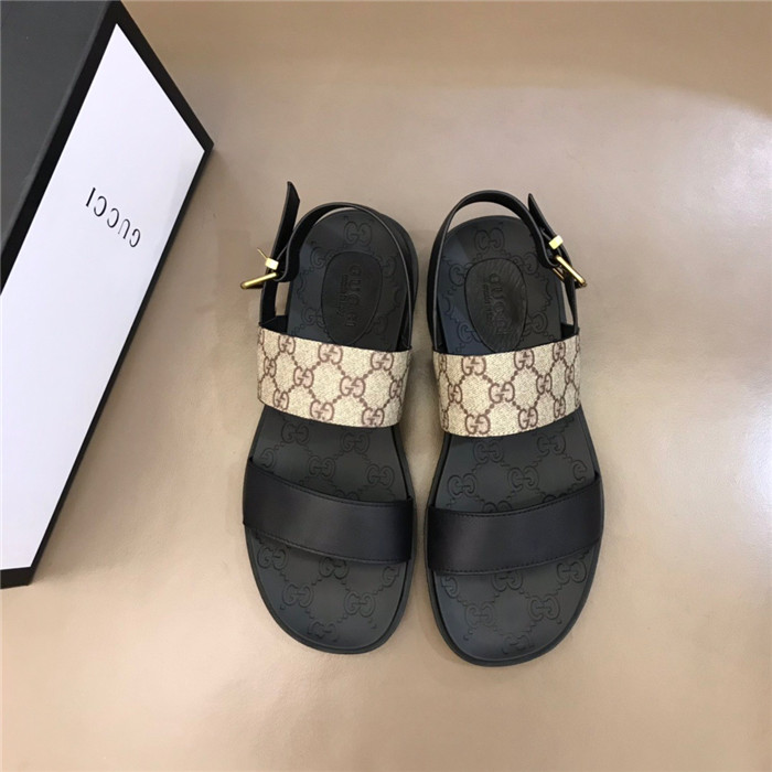 GUCCI 구찌 남성용 샌들 G54848