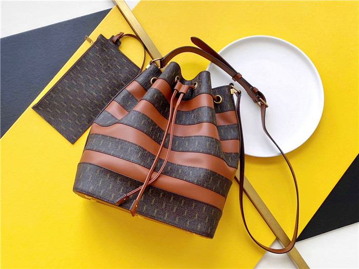 SAINT LAURENT 생로랑 모노그램 버킷백 Y56860