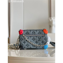 LOUIS VUITTON 루이비통 미니 소프트 트렁크 M81606