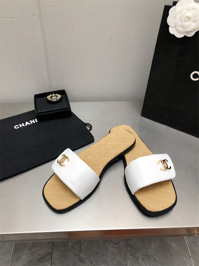 CHANEL 샤넬 여성용 슬리퍼 C1470 2COLOR