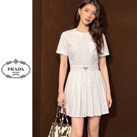 PRADA 프라다 심플리 허리 원피스
