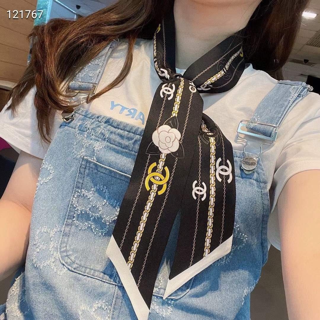 CHANEL 샤넬 큰별 실크 방도 2COLOR