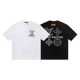 LOUIS VUITTON 루이비통 6352 시그니처 자수 로고 반팔