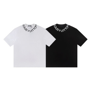LOUIS VUITTON 루이비통  6472 넥 로고 반팔
